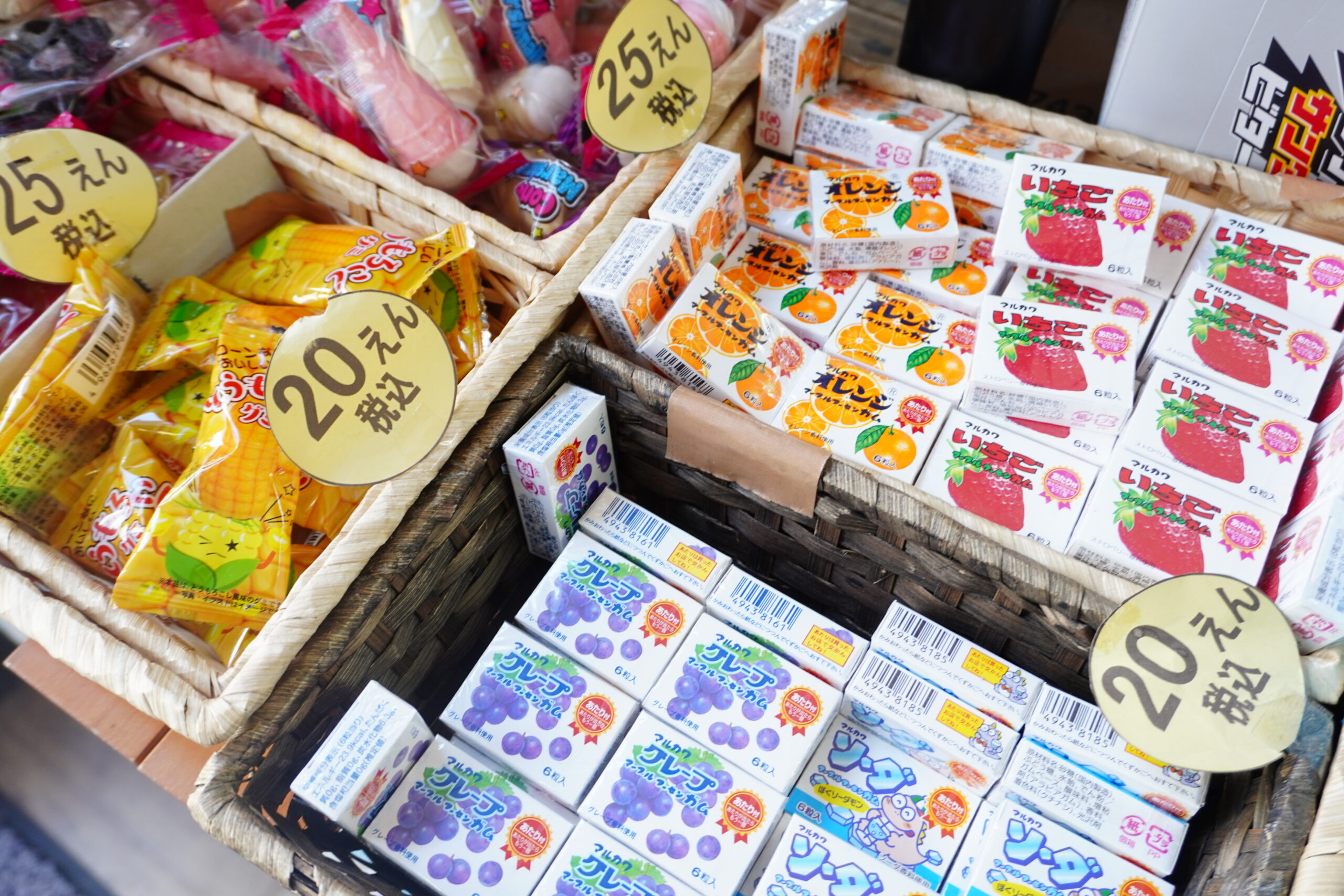 店長さんに人気の駄菓子を聞いちゃいました！